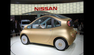 Nissan shows tiny electric concept vehicle