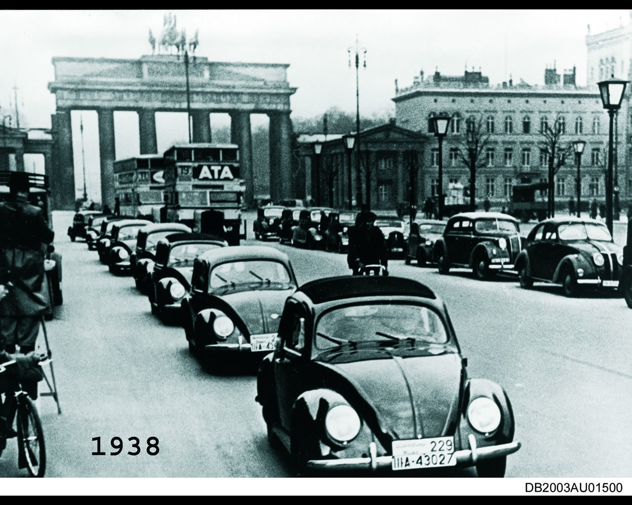 Image result for image of 1938 VW beetles driving around Berlin's victory column