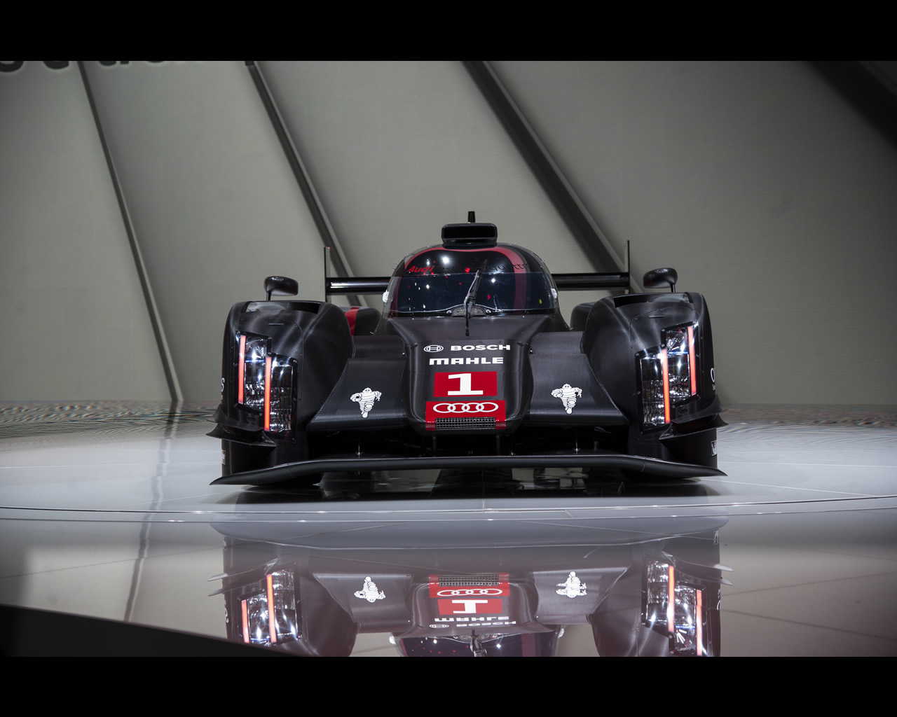 Audi R18 e-tron Quattro Diesel Hybrid LMP1 2014