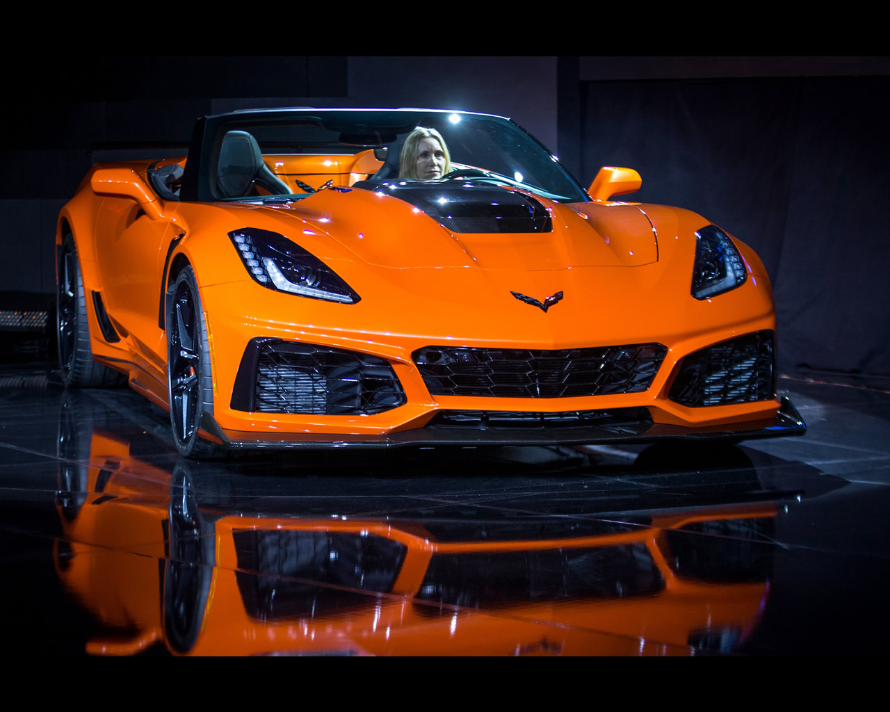 Chevrolet Corvette C7 755 hp ZR1 Coupe and Convertible 2019