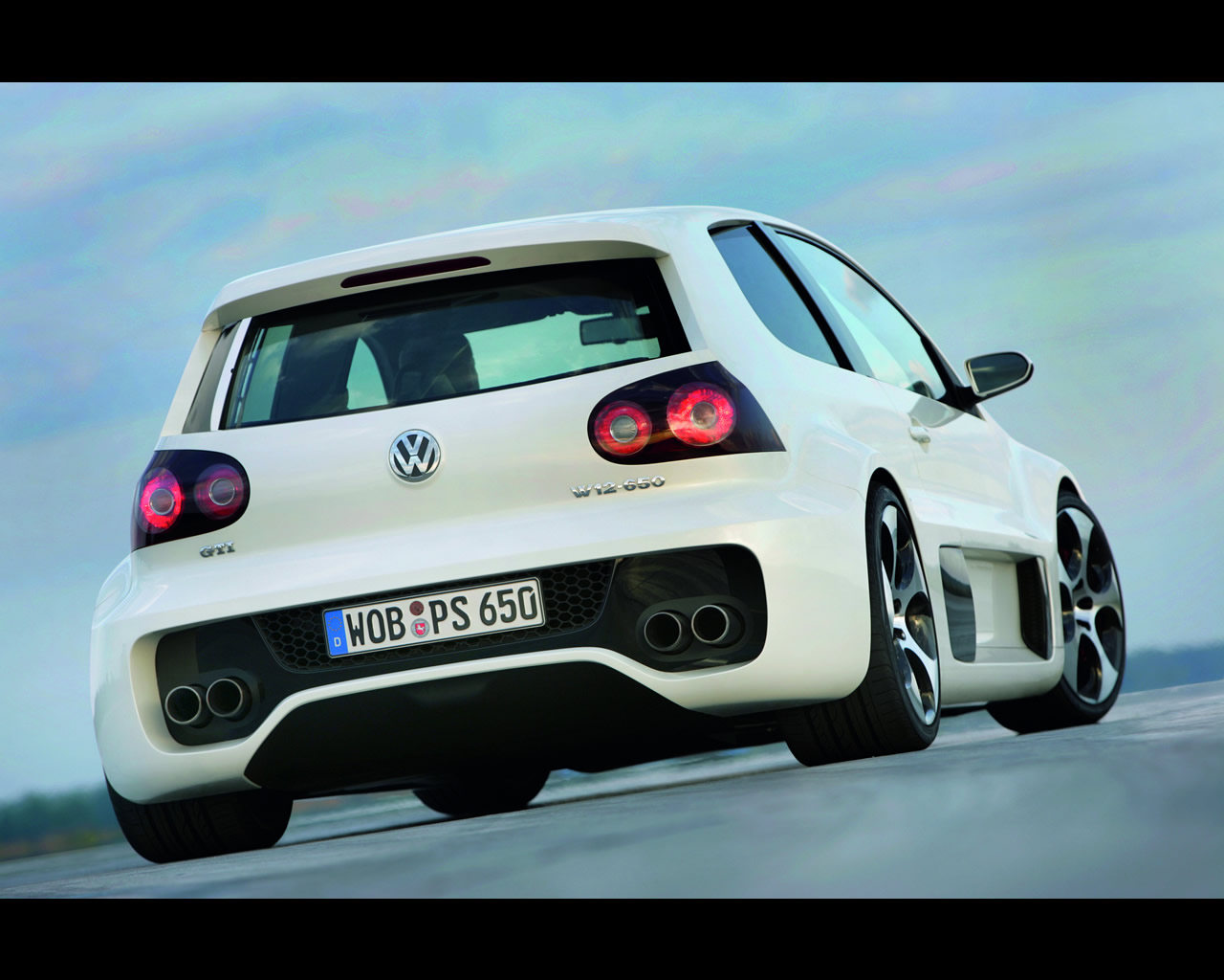 Volkswagen Golf GTI W12-650 Concept 2007